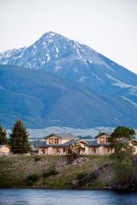 Montana Fly Fishing Lodges YVL Slider13